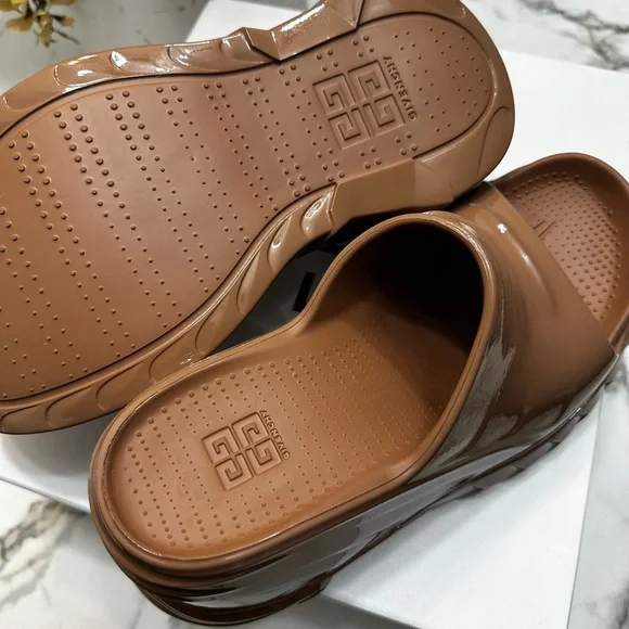 Givenchy Marshmallow wedge sandals Clay  in rubber size 38 - Picture 16 of 17